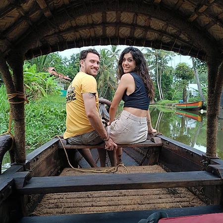 Paddy N Canal Homestay Alappuzha Exterior foto